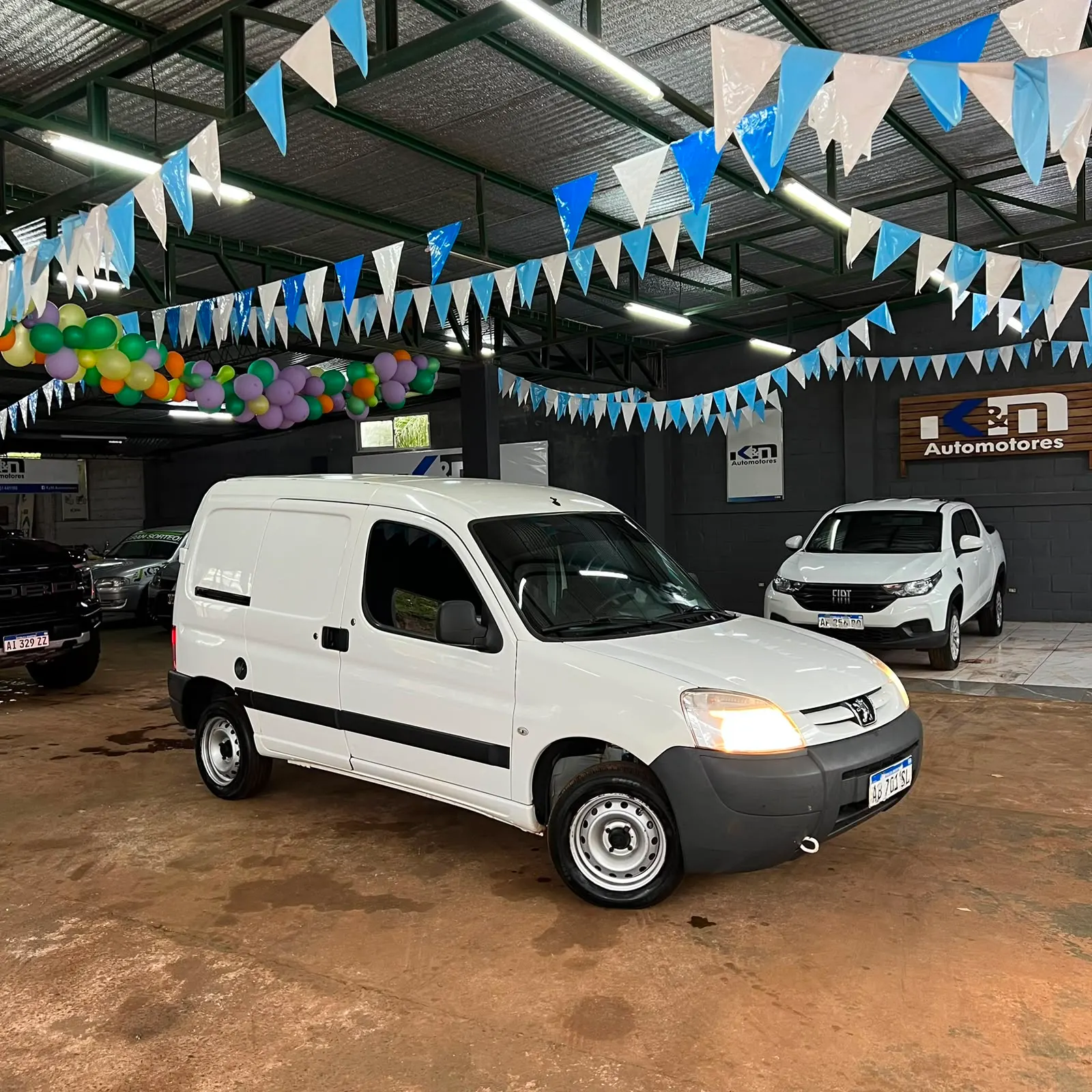 PEUGEOT PARTNER CONFORT 1.4 NAFTA MT 2017
