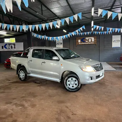 TOYOTA HILUX DX PAXK 2.5 TDI 4X2 MT DC 2013